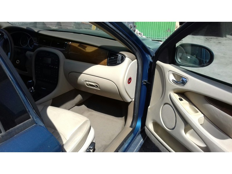 jaguar x-type del año 2001