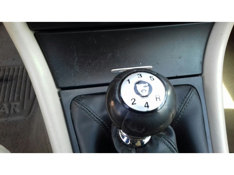 jaguar x-type del año 2001