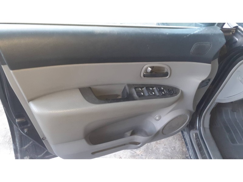 kia carens (un) del año 2007