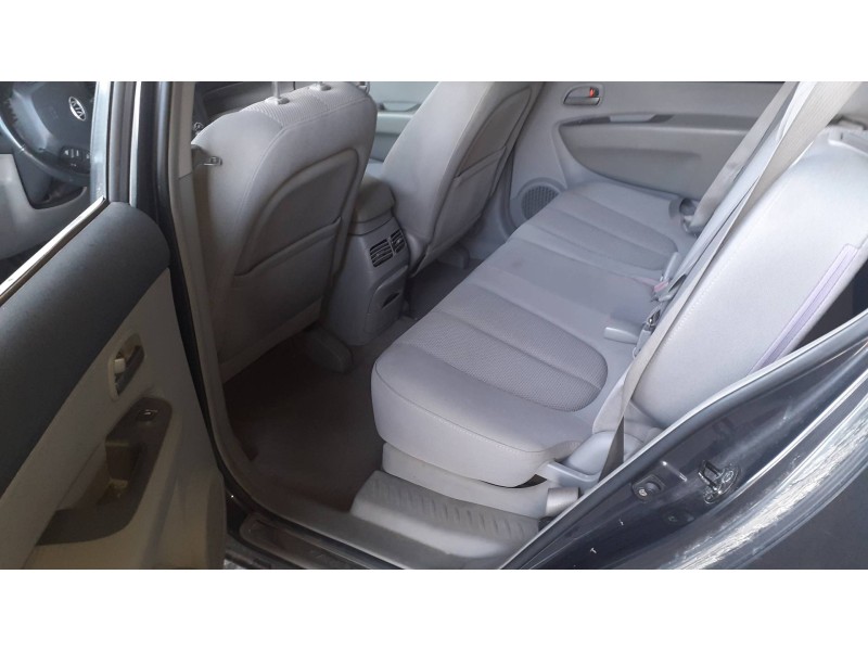 kia carens (un) del año 2007