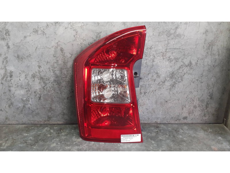 Recambio de piloto trasero izquierdo para kia carens (un) referencia OEM IAM 32401100L 924011DOL 