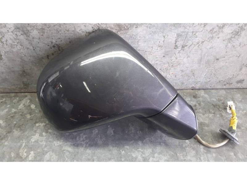 Recambio de retrovisor derecho para kia carens (un) referencia OEM IAM E4022576  