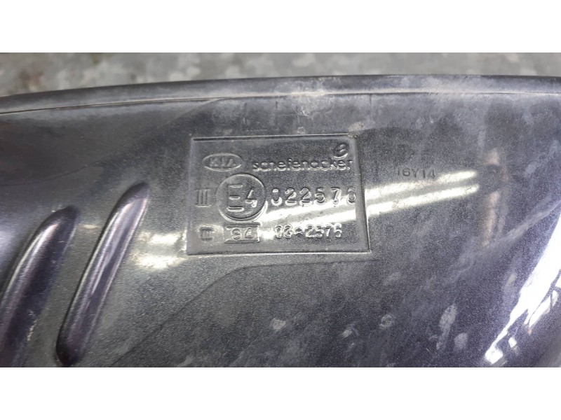 Recambio de retrovisor derecho para kia carens (un) referencia OEM IAM E4022576  
