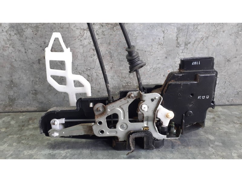 Recambio de cerradura puerta delantera izquierda para kia carens (un) referencia OEM IAM   