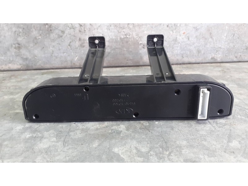 Recambio de reloj para kia carens (un) referencia OEM IAM 945101D100  