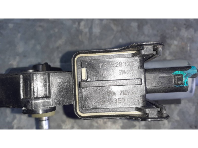 Recambio de motor elevalunas delantero izquierdo para kia carens (un) referencia OEM IAM   