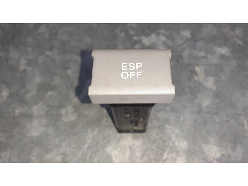 Recambio de interruptor para kia carens (un) referencia OEM IAM 621W05010  