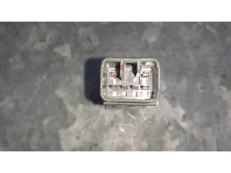 Recambio de interruptor para kia carens (un) referencia OEM IAM 621W05010  