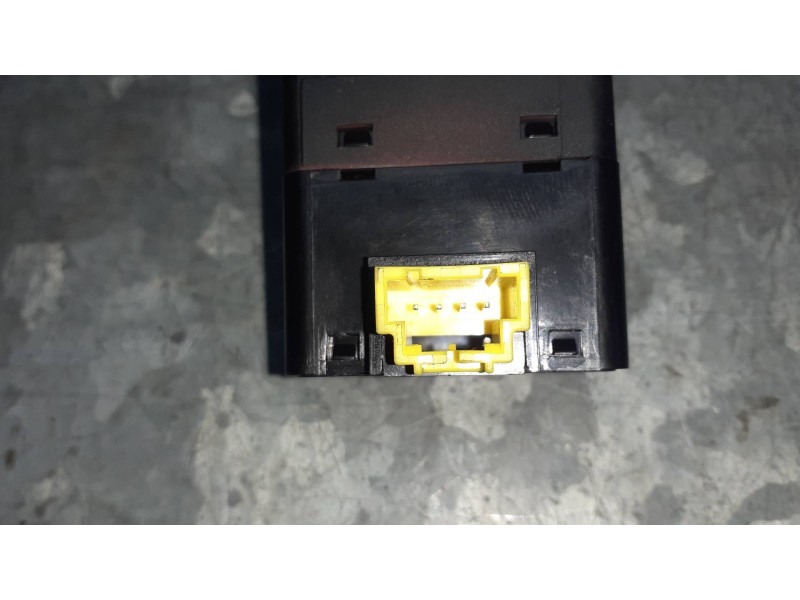 Recambio de interruptor para kia carens (un) referencia OEM IAM   
