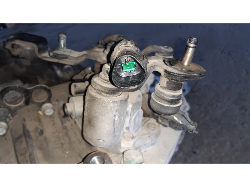 Recambio de caja cambios para kia carens (un) active referencia OEM IAM S620JC  