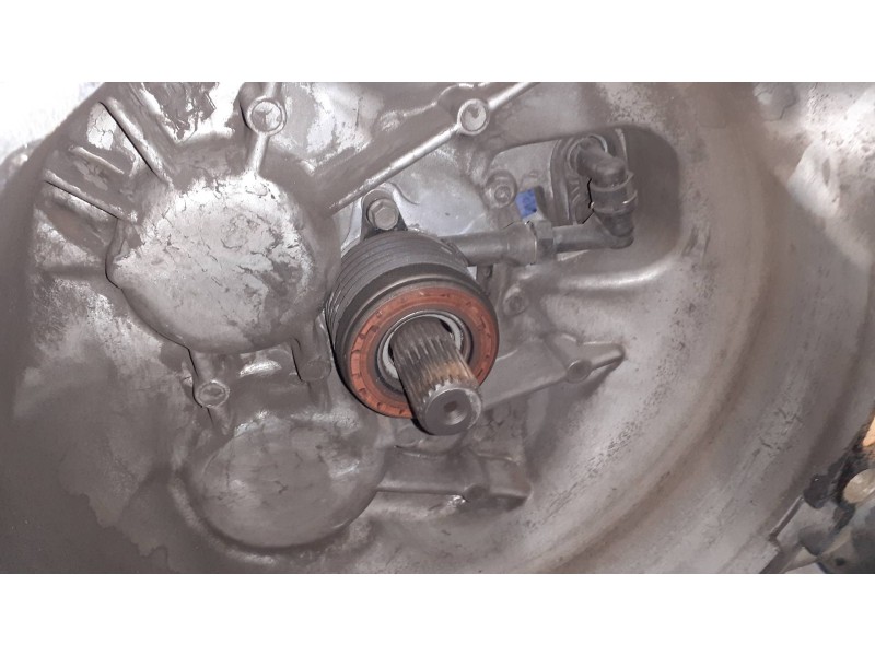 Recambio de caja cambios para kia carens (un) active referencia OEM IAM S620JC  