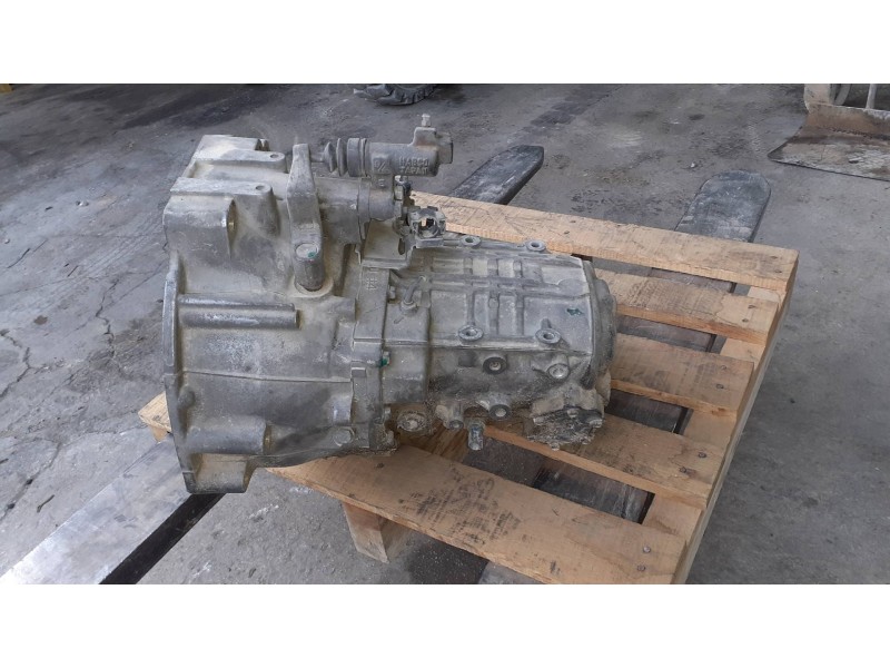 Recambio de caja cambios para nissan primera berlina (p12) acenta referencia OEM IAM 6J00  