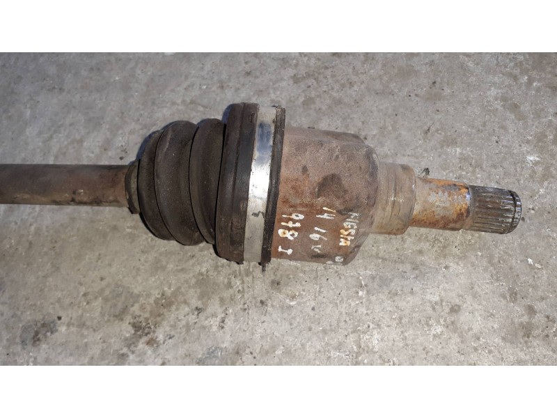 Recambio de transmision delantera izquierda para ford fiesta (cb1) titanium referencia OEM IAM 8V513B437CA  