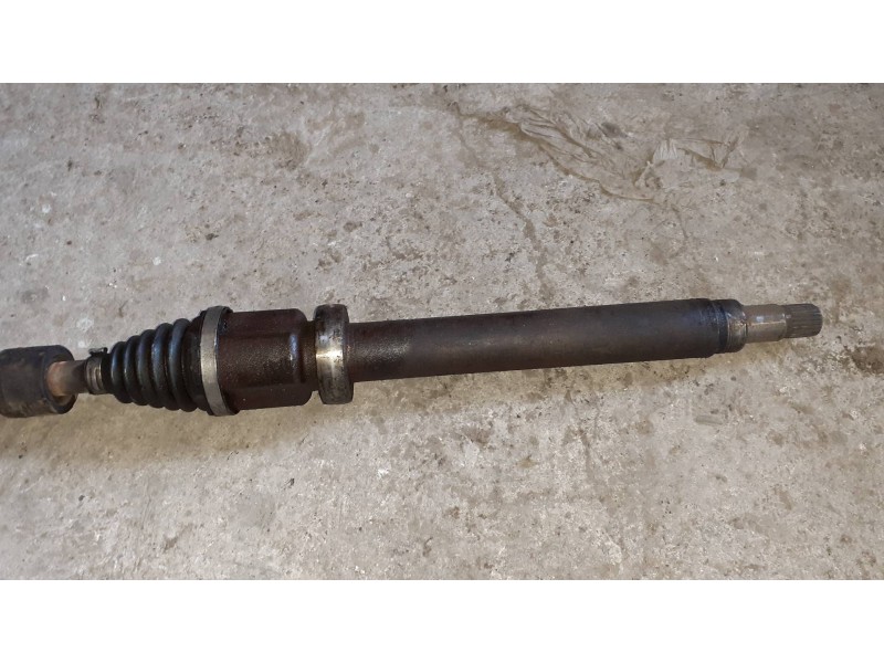 Recambio de transmision delantera derecha para ford fiesta (cb1) trend referencia OEM IAM 8V513B436AG  