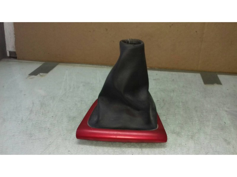 Recambio de guarnecidos palanca cambio para renault captur xmod referencia OEM IAM   