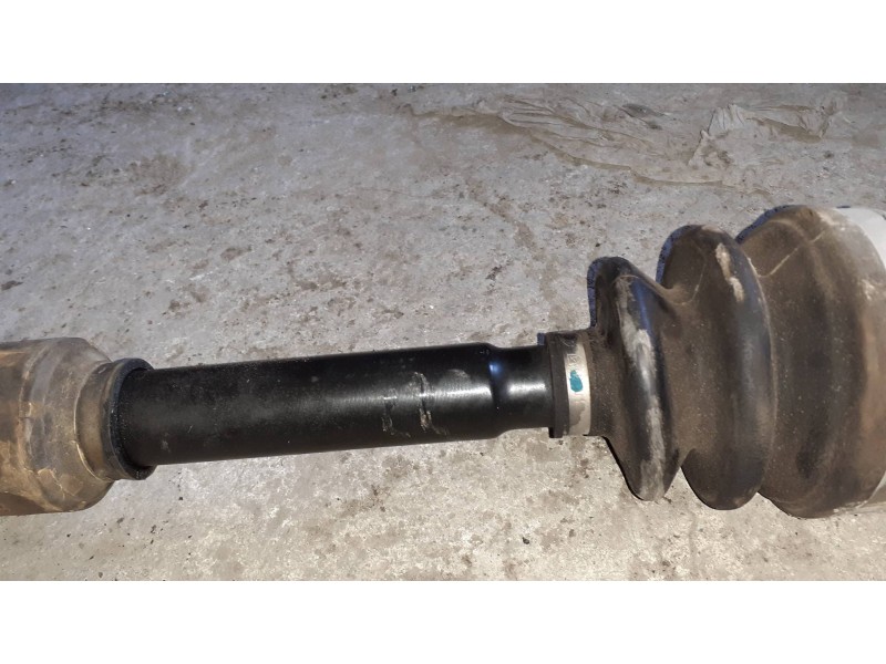 Recambio de transmision delantera derecha para kia carens (un) referencia OEM IAM   