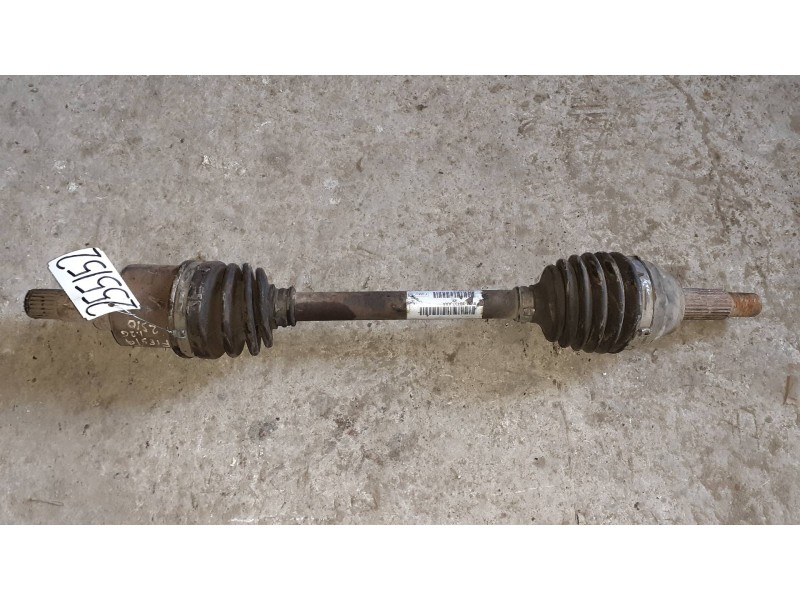 Recambio de transmision delantera izquierda para ford fiesta (cb1) ambiente referencia OEM IAM 8V513B437AAA  