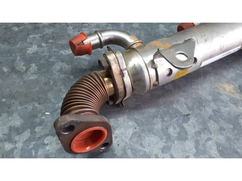 Recambio de enfriador egr para kia carens (un) referencia OEM IAM 2840027401 988294P 2841627400