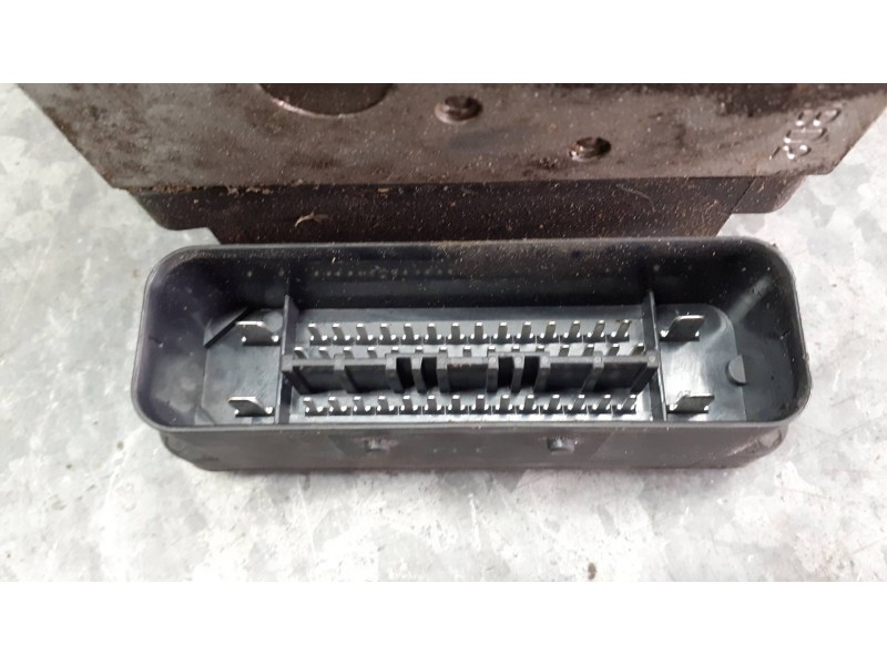 Recambio de abs para kia carens (un) referencia OEM IAM 589201D300 5WY7624A 44164461073