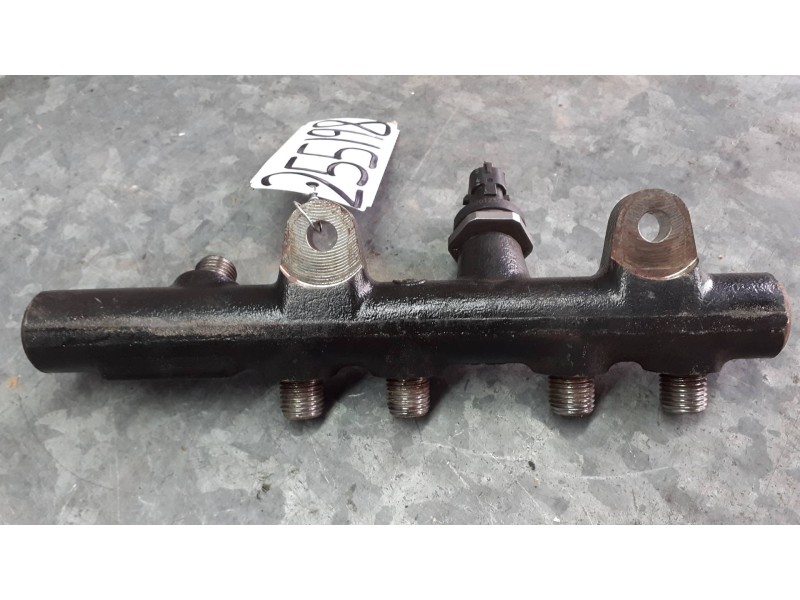 Recambio de rampa inyectora para renault captur xmod referencia OEM IAM   