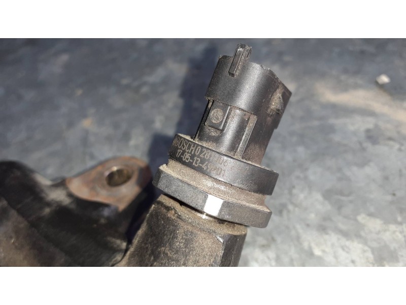 Recambio de rampa inyectora para renault captur xmod referencia OEM IAM   