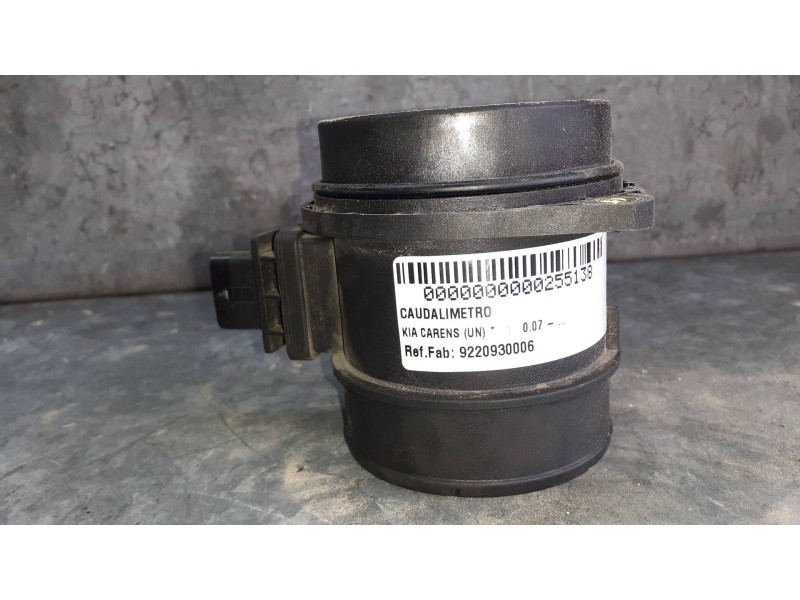 Recambio de caudalimetro para kia carens (un) referencia OEM IAM 9220930006 2816427800 BOSCH