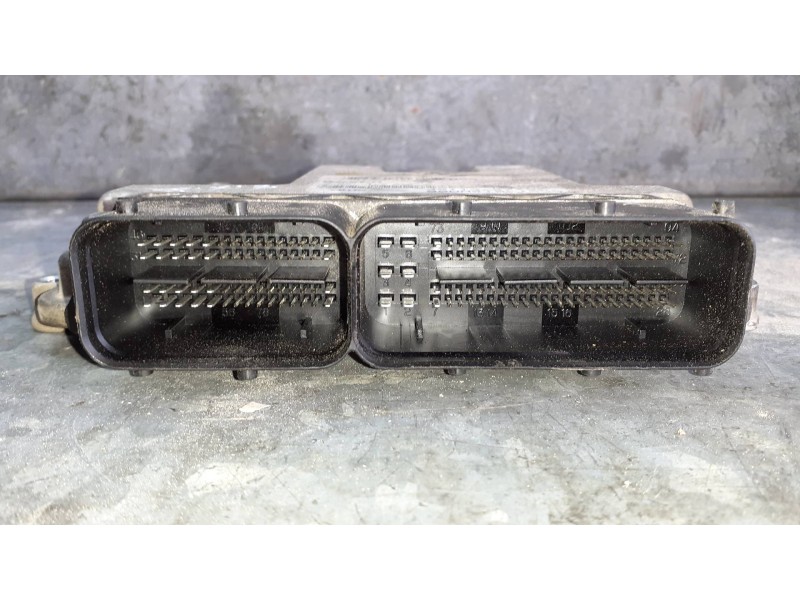 Recambio de centralita motor uce para kia carens (un) referencia OEM IAM 0281013072 3911327485 BOSCH