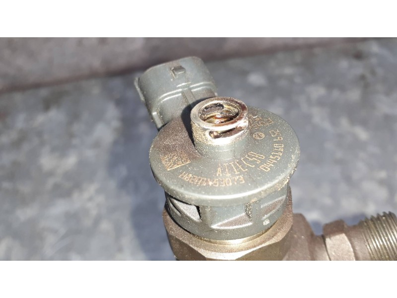 Recambio de inyector para renault captur xmod referencia OEM IAM H8201453073 0445110652 