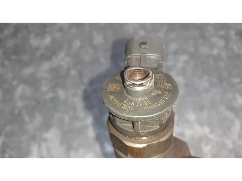 Recambio de inyector para renault captur xmod referencia OEM IAM H8201453073 0445110652 