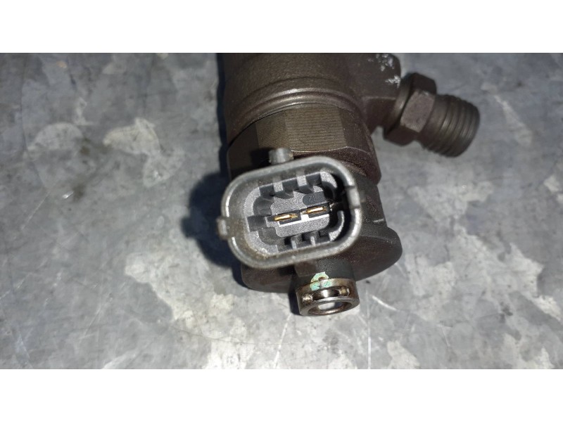 Recambio de inyector para renault captur xmod referencia OEM IAM H8201453073 0445110652 