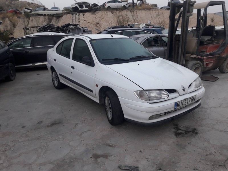 renault megane i berlina hatchback (ba0) del año 1997