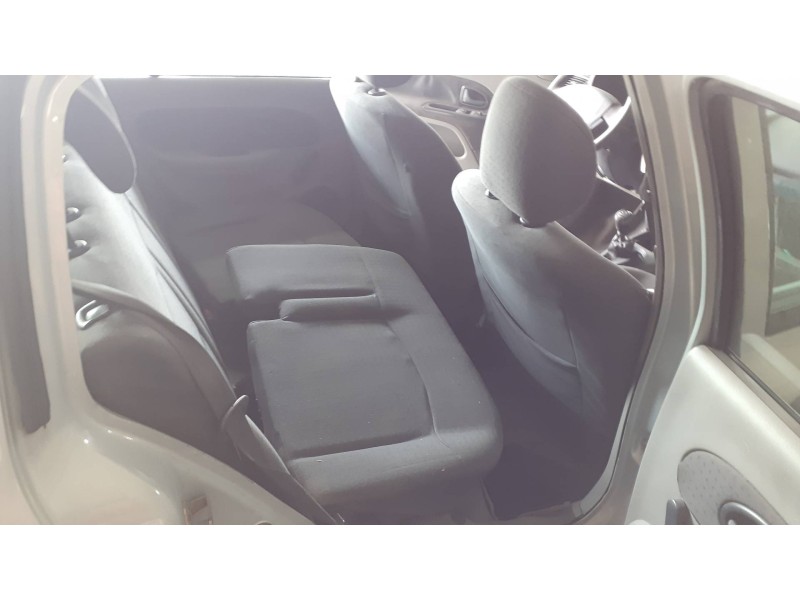 renault clio ii fase ii (b/cb0) del año 2004