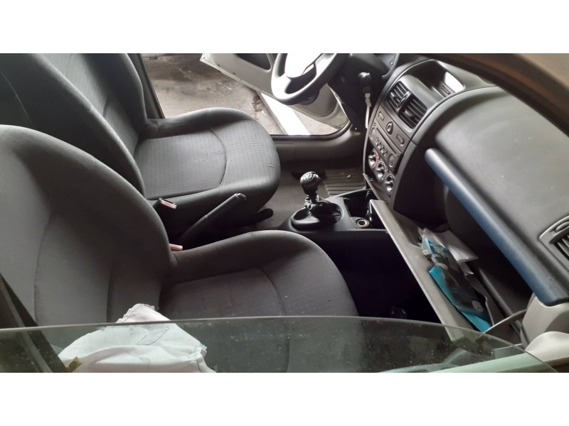 renault clio ii fase ii (b/cb0) del año 2004