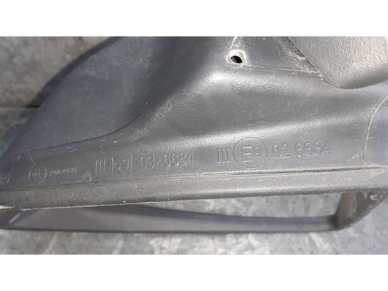 Recambio de retrovisor derecho para seat ibiza (kj1) referencia OEM IAM E9026684 ELECTRICO INTERMITENTE