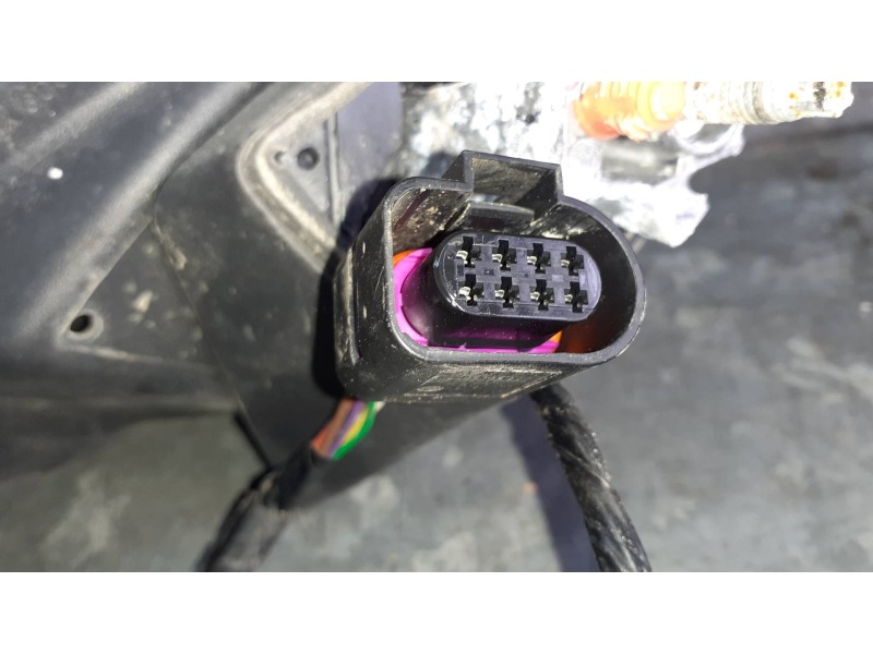 Recambio de retrovisor izquierdo para seat ibiza (kj1) referencia OEM IAM E9026684 INTERMITENTE ELECTRICO