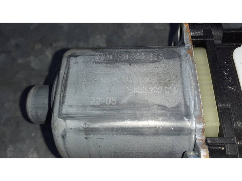 Recambio de motor elevalunas trasero derecho para seat ibiza (kj1) referencia OEM IAM 5Q0959408D 0130822694 