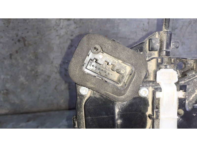 Recambio de cerradura puerta trasera izquierda para seat ibiza (kj1) referencia OEM IAM 10A839015B  