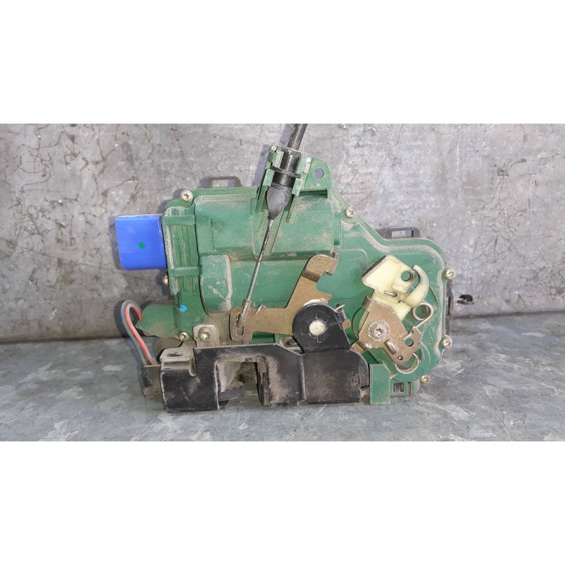 Recambio de cerradura puerta delantera derecha para seat cordoba berlina (6k2) referencia OEM IAM 3B1837016BQ 993019101 