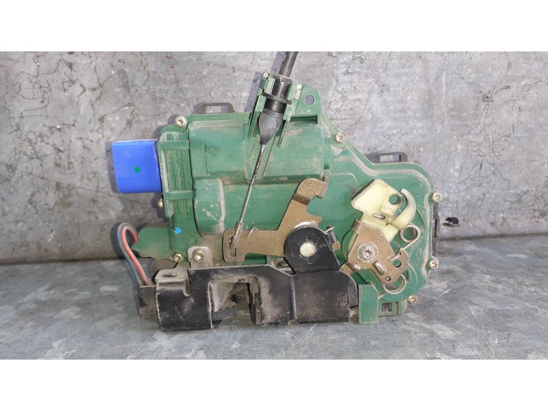 Recambio de cerradura puerta delantera derecha para seat cordoba berlina (6k2) referencia OEM IAM 3B1837016BQ 993019101 