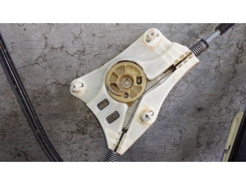 Recambio de elevalunas delantero derecho para seat ibiza (kj1) referencia OEM IAM 6F0837462C ELECTRICO SIN MOTOR