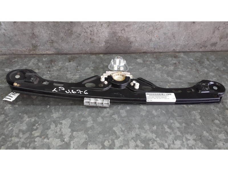 Recambio de elevalunas trasero derecho para mercedes-benz clase c (w203) berlina referencia OEM IAM  ELECTRICO SIN MOTOR