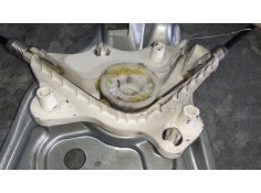 Recambio de elevalunas delantero izquierdo para mercedes-benz clase c (w203) berlina referencia OEM IAM A2037201746 ELECTRICO SI 2