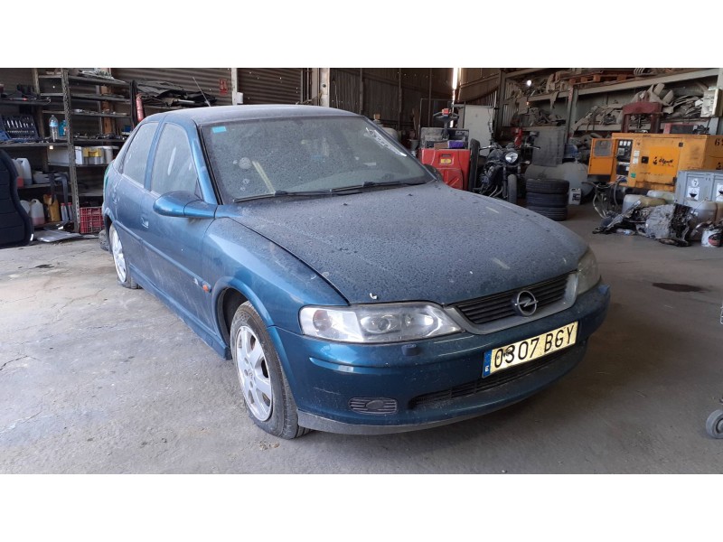 opel vectra b berlina del año 2001