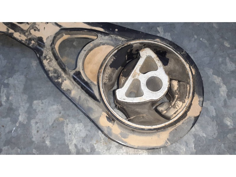 Recambio de soporte motor para seat ibiza (kj1) referencia OEM IAM 2Q0199851AL  