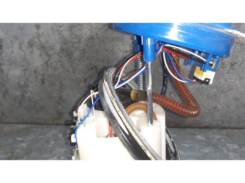 Recambio de aforador para seat ibiza (kj1) referencia OEM IAM 2Q0919051L 5Q0444BC 