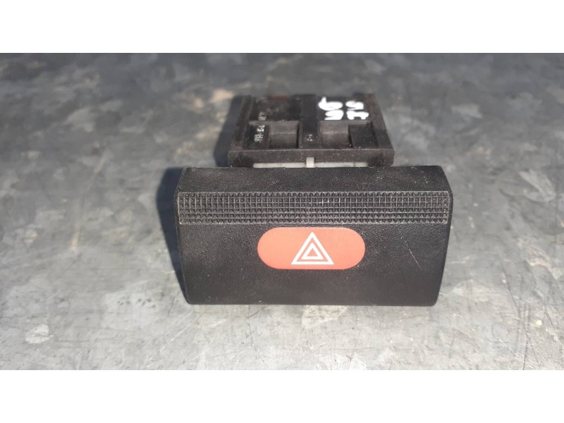 Recambio de warning para opel vectra b berlina referencia OEM IAM 09134513 09138047 