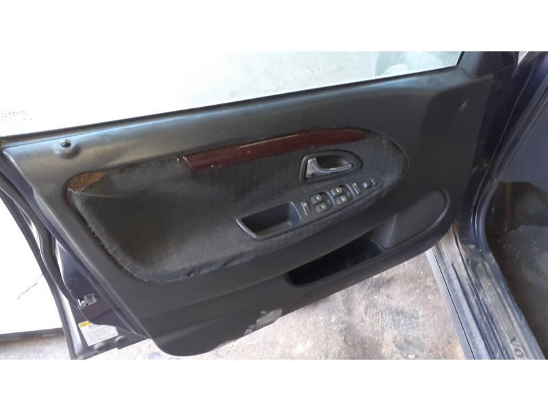 volvo s40 berlina del año 2000