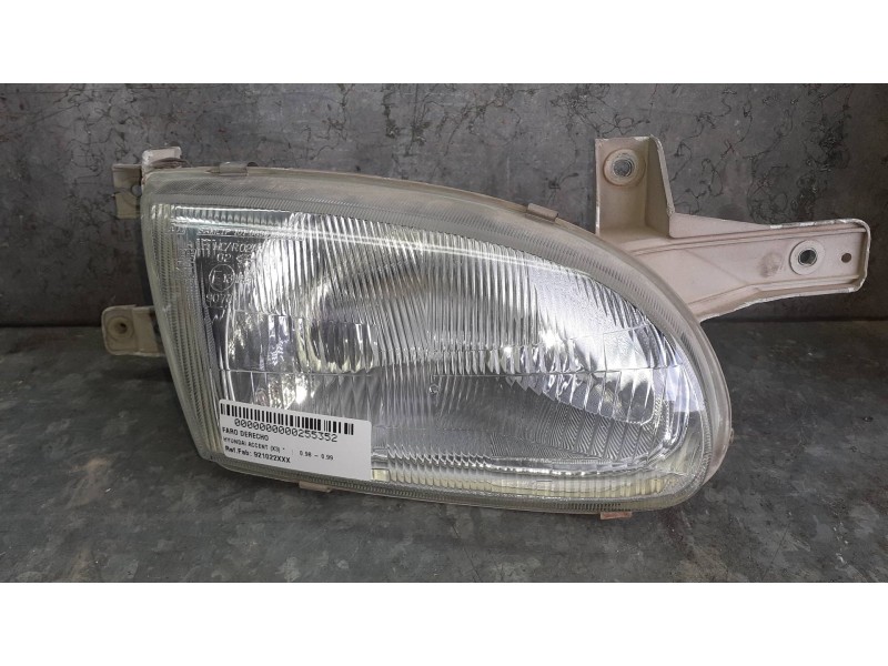 Recambio de faro derecho para hyundai accent (x3) referencia OEM IAM 9210222XXX  