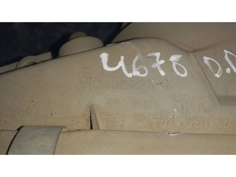 Recambio de faro derecho para hyundai accent (x3) referencia OEM IAM 9210222XXX  