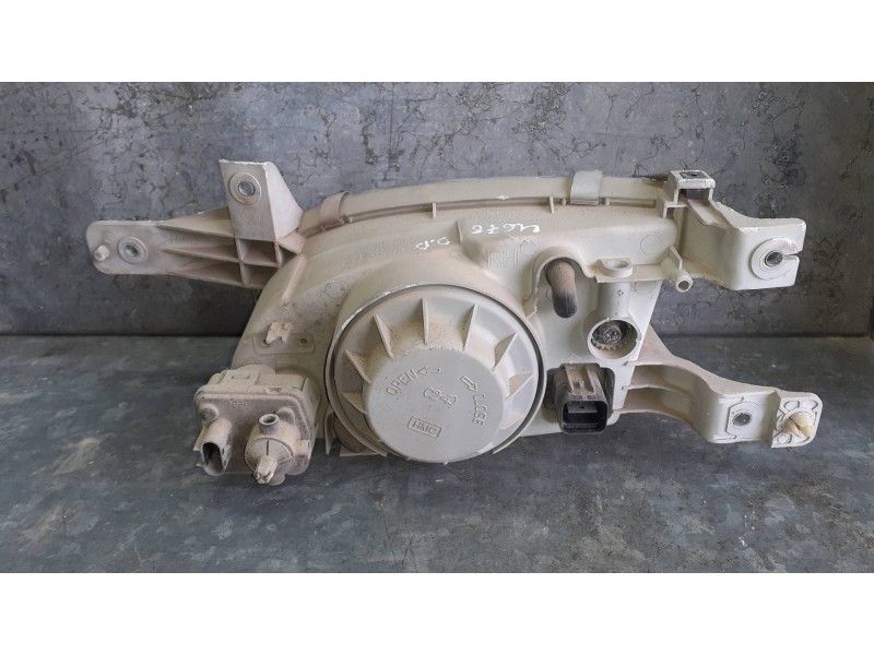 Recambio de faro derecho para hyundai accent (x3) referencia OEM IAM 9210222XXX  